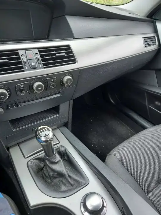 BMW 5 Series 2004 photo 3