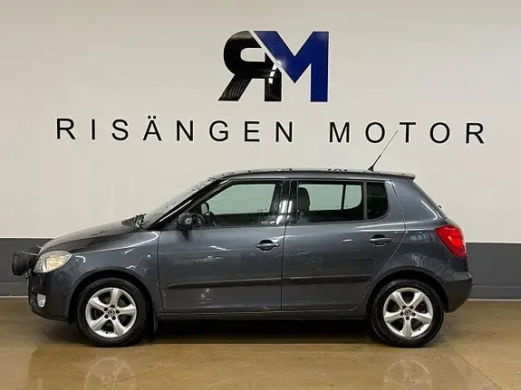 Skoda Fabia 2010 photo 3