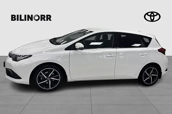 Toyota Auris 2017 photo 4