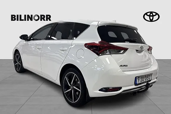 Toyota Auris 2017 photo 3