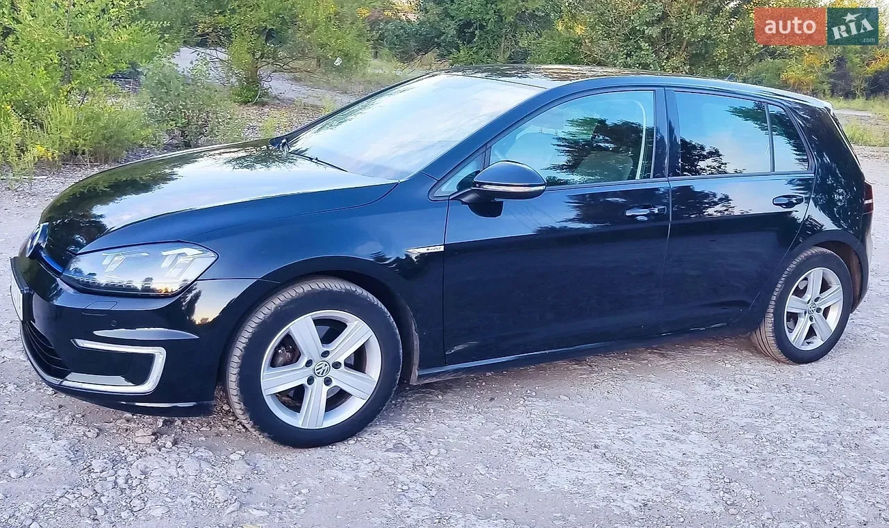 Volkswagen E-Golf 2016 photo 5