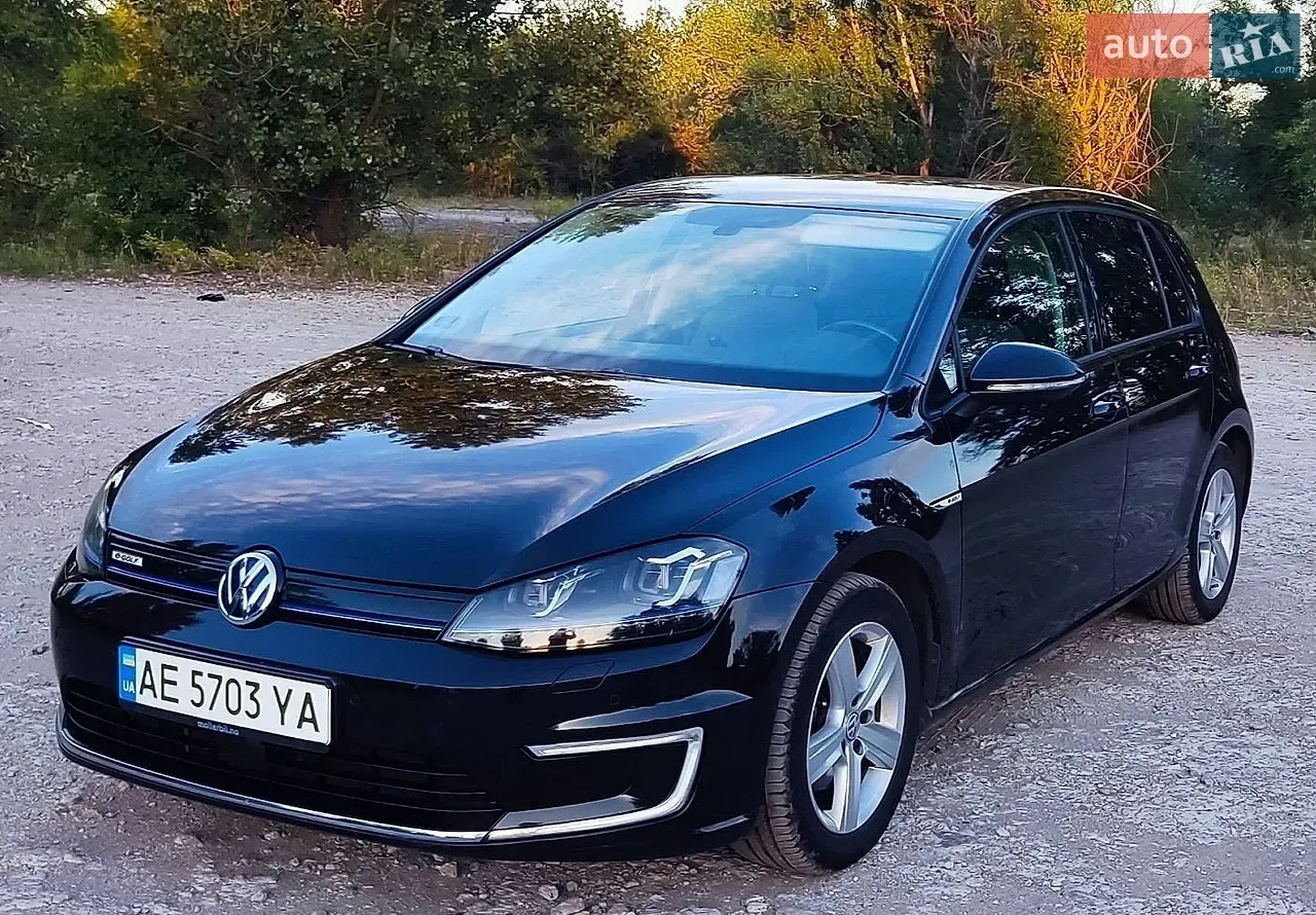 Volkswagen E-Golf 2016 photo 4