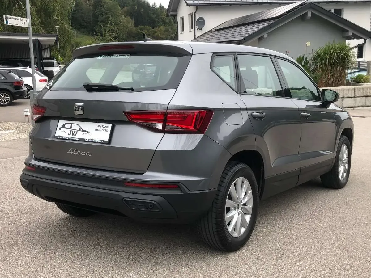 Seat Ateca 2022 photo 2