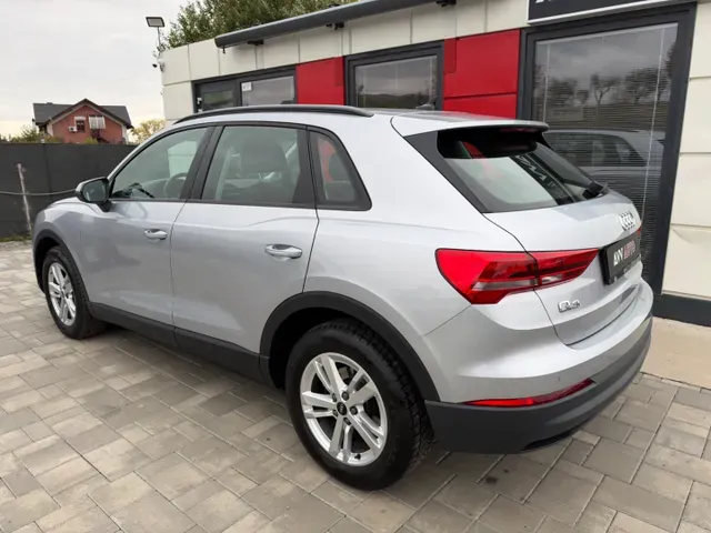 Audi Q3 2023 photo 3