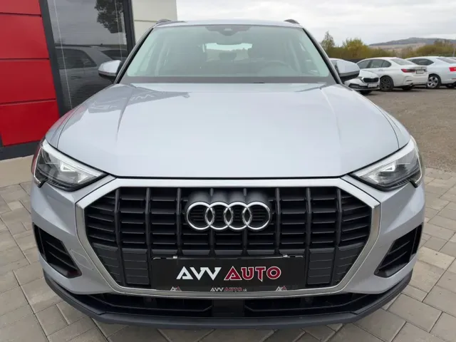 Audi Q3 2023 photo 2