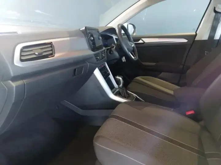 Volkswagen T-Roc 2022 photo 5