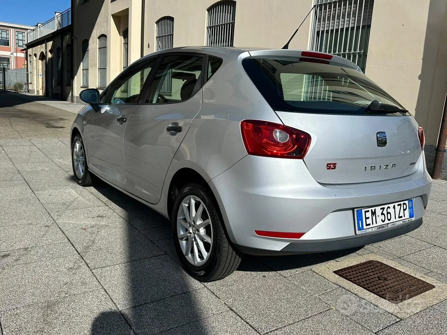 Seat Ibiza 2012 photo 2