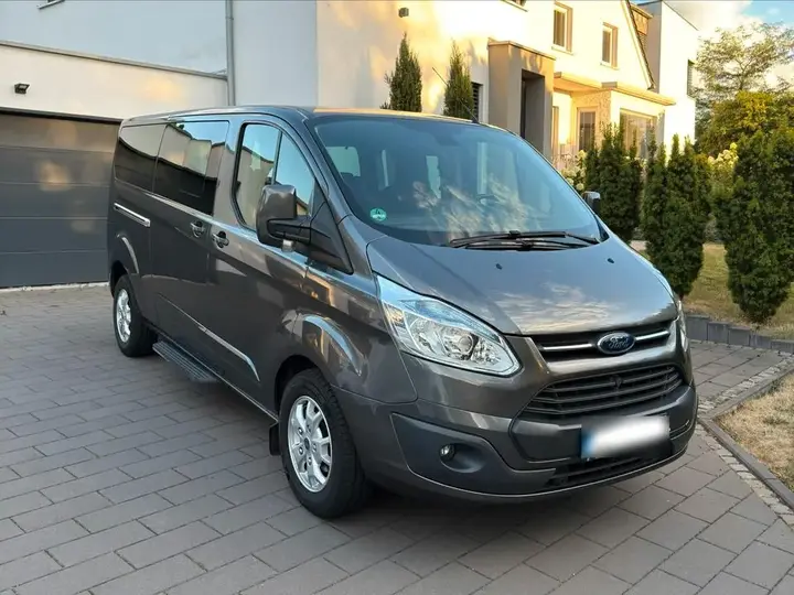 Ford Tourneo Custom