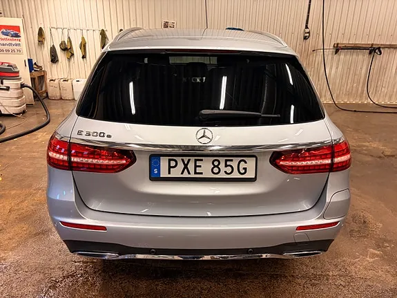 Mercedes-Benz E300 2021 photo 3
