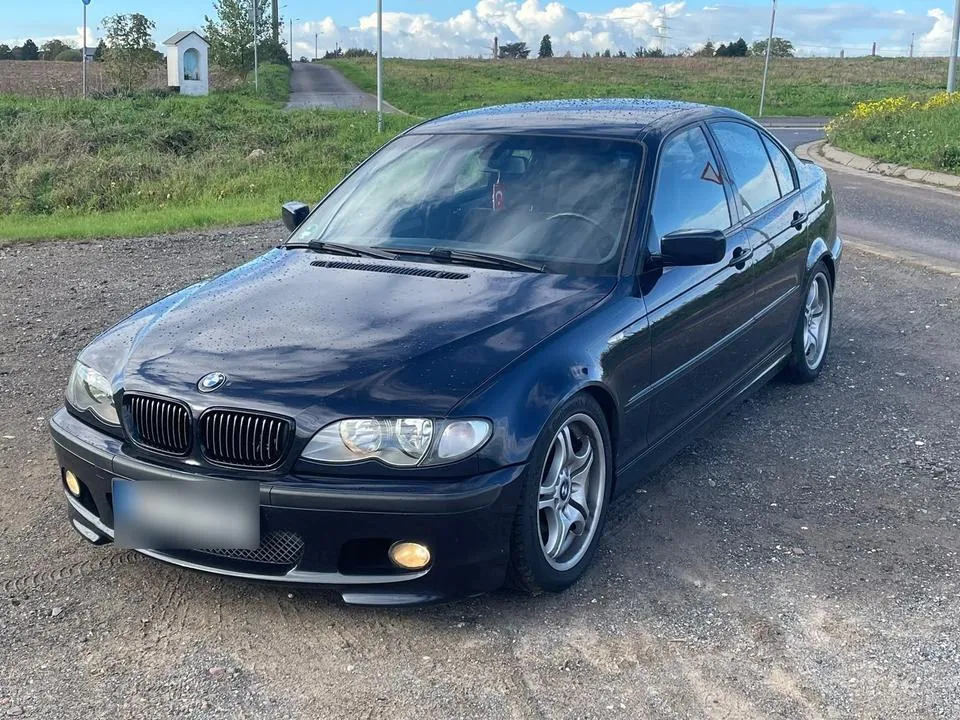 BMW 320I