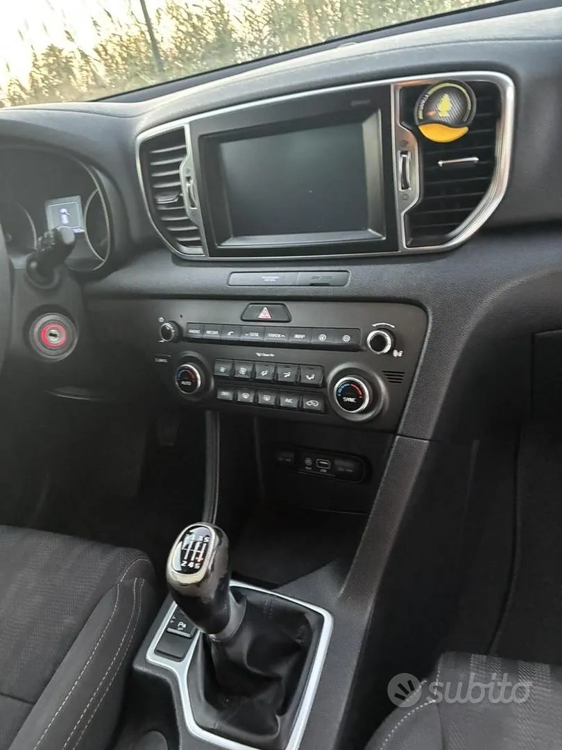 Kia Sportage 2016 photo 2