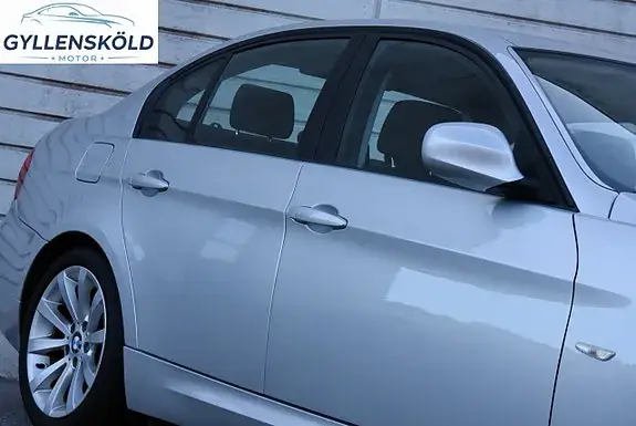 BMW 320D 2010 photo 4