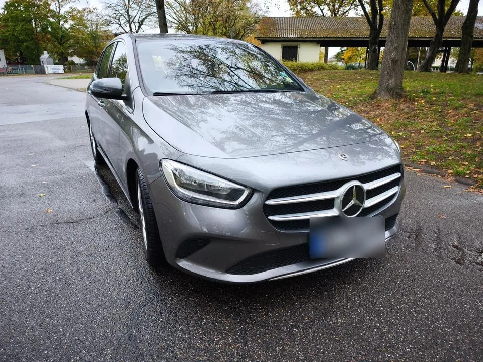 Mercedes-Benz B