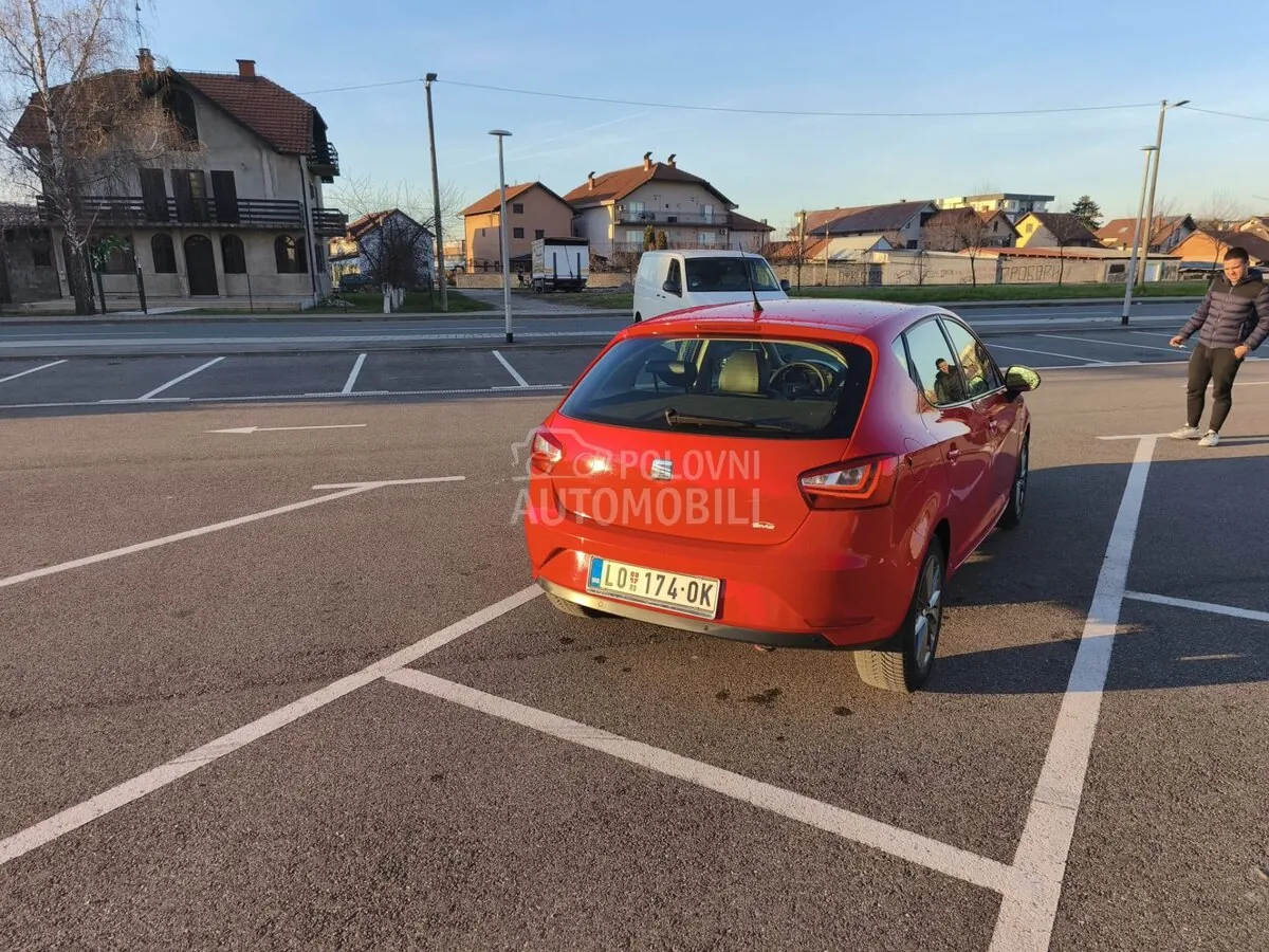 Seat Ibiza 2015 photo 4