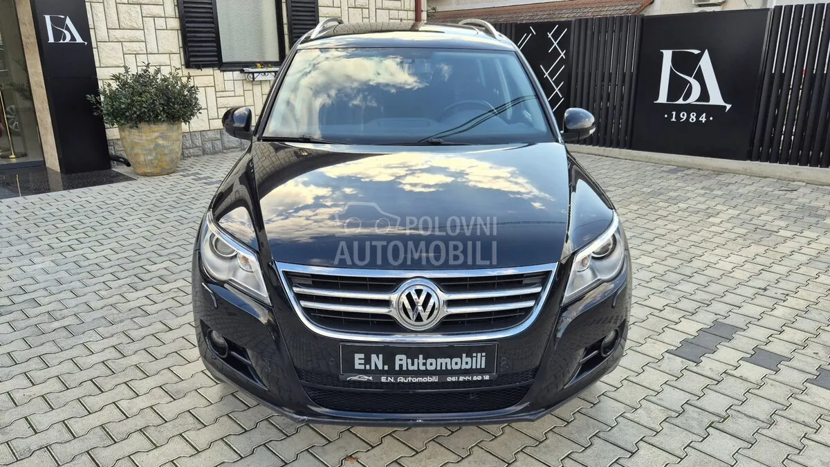 Volkswagen Tiguan 2010 photo 2
