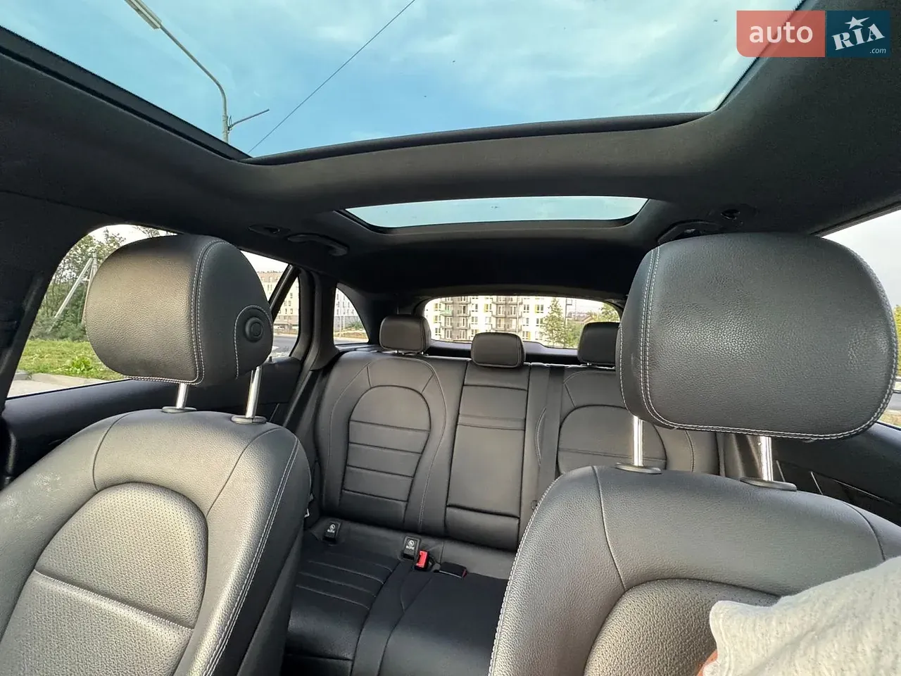 Mercedes-Benz Glc-Class 2017 photo 3