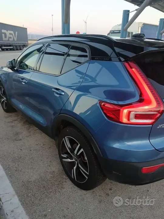 Volvo Xc40 2021 photo 2