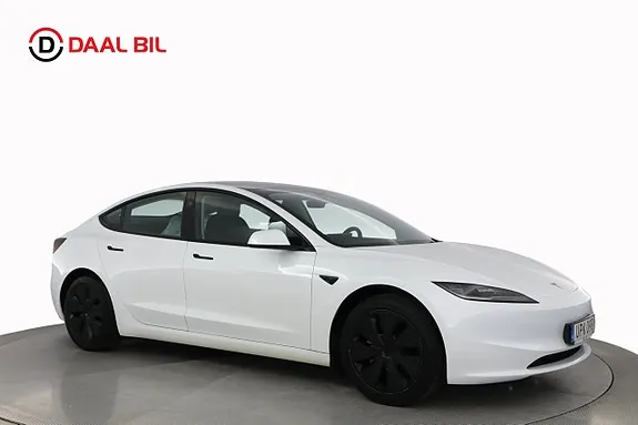 Tesla Model 3 2024 photo 4