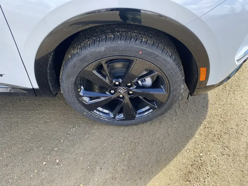 Buick Envision 2026 photo 4