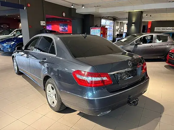 Mercedes-Benz E 220 2012 photo 4