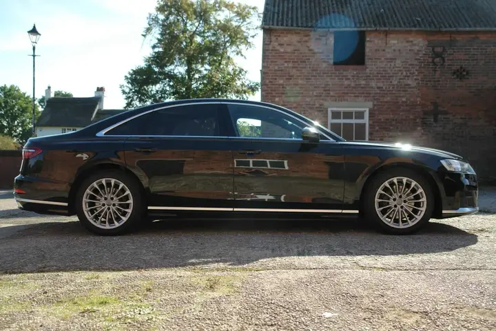 Audi A8 2019 photo 2