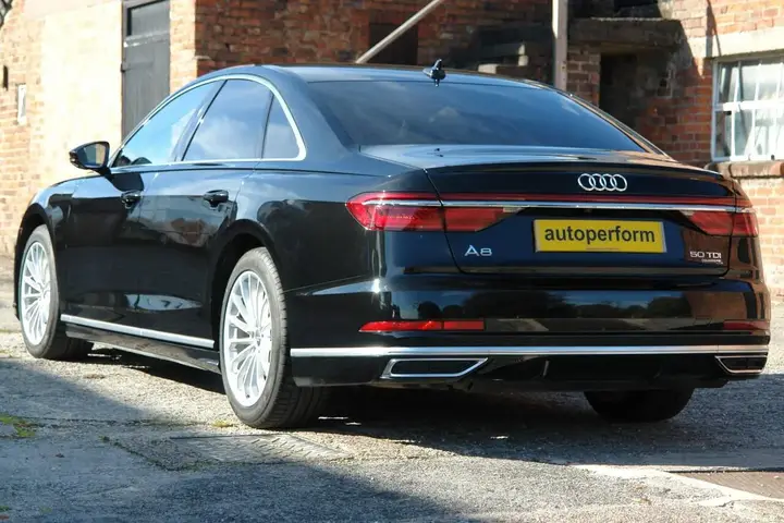 Audi A8 2019 photo 3