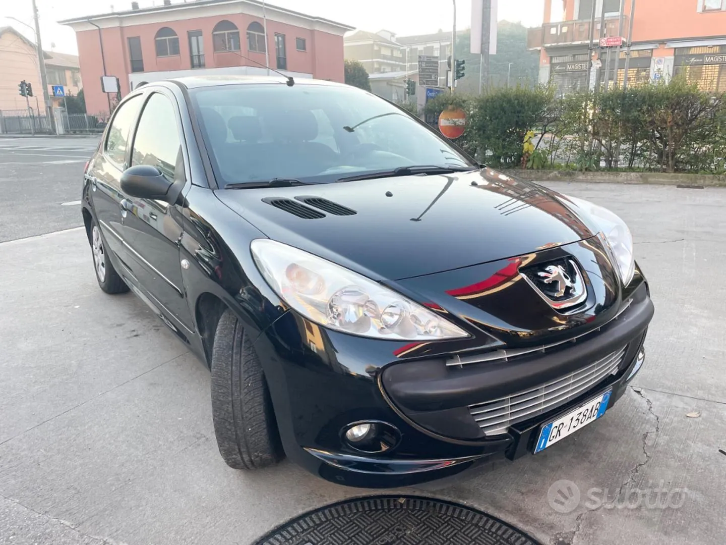 Peugeot 206 2012 photo 3