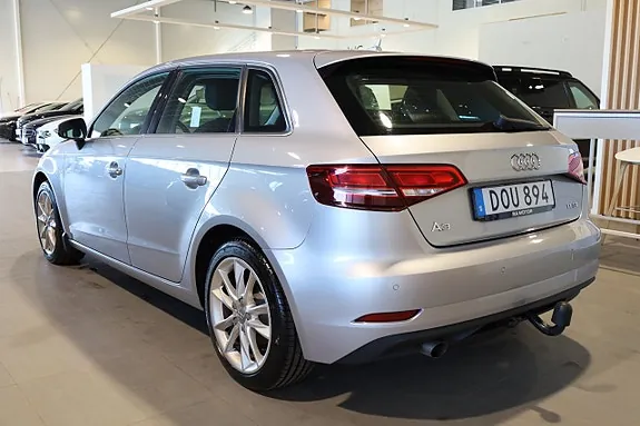 Audi A3 2017 photo 3