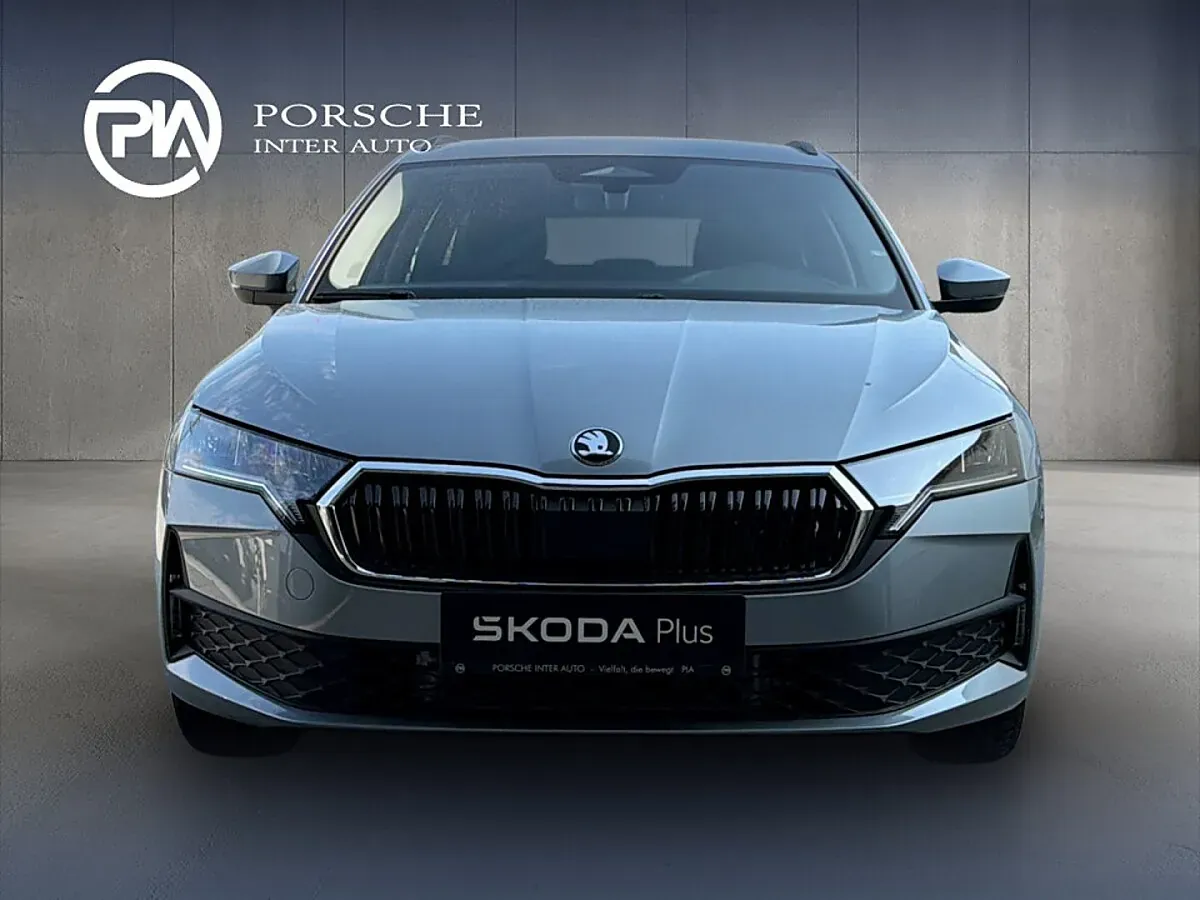 Skoda Octavia 2026 photo 2