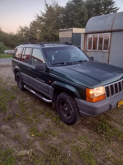 Jeep Grand Cherokee 1997 photo 2