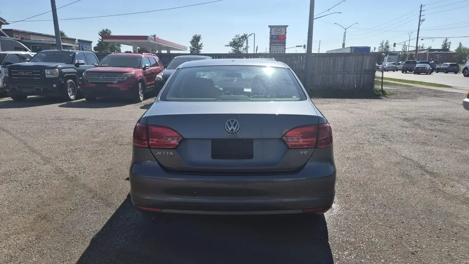 Volkswagen Jetta 2014 photo 4