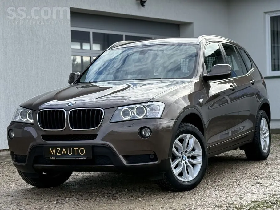 BMW X3 2013 photo 2