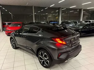 Toyota C-Hr 2020 photo 2
