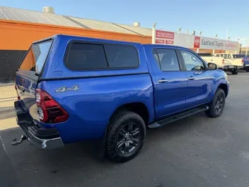 Toyota Hilux 2023 photo 3