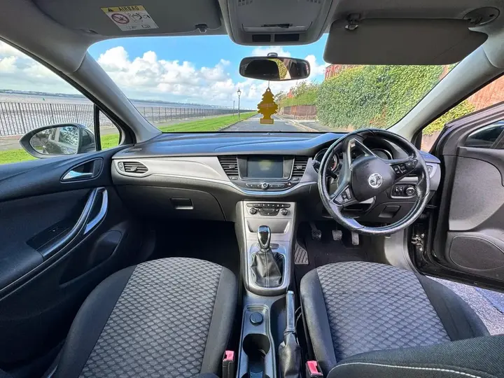 Vauxhall Astra 2016 photo 5