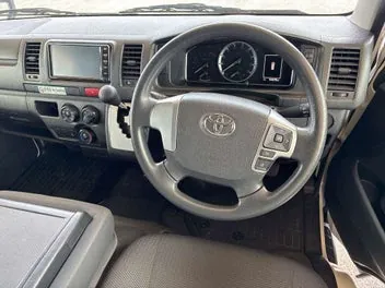 Toyota Hiace 2020 photo 4