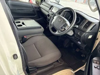 Toyota Hiace 2020 photo 5