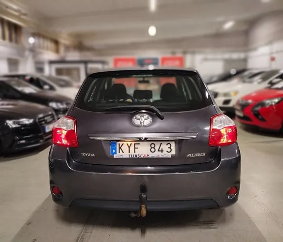 Toyota Auris 2010 photo 5