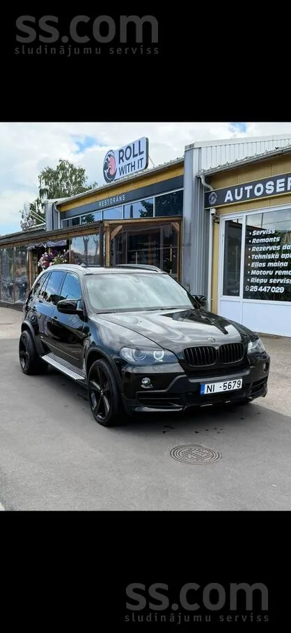 BMW X5 2010 photo 2