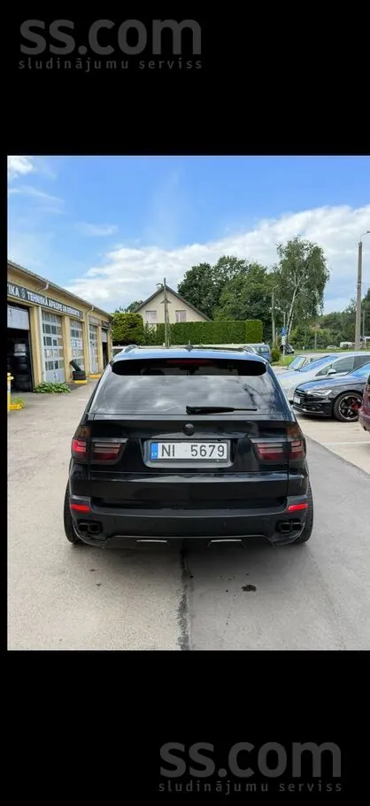 BMW X5 2010 photo 5