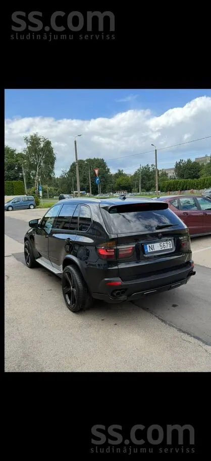 BMW X5 2010 photo 4