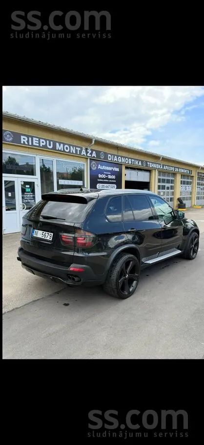 BMW X5 2010 photo 3