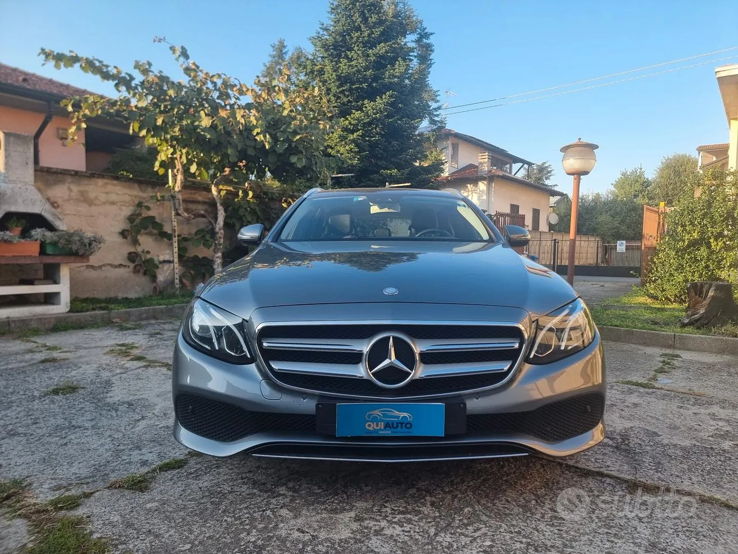Mercedes-Benz E 220D