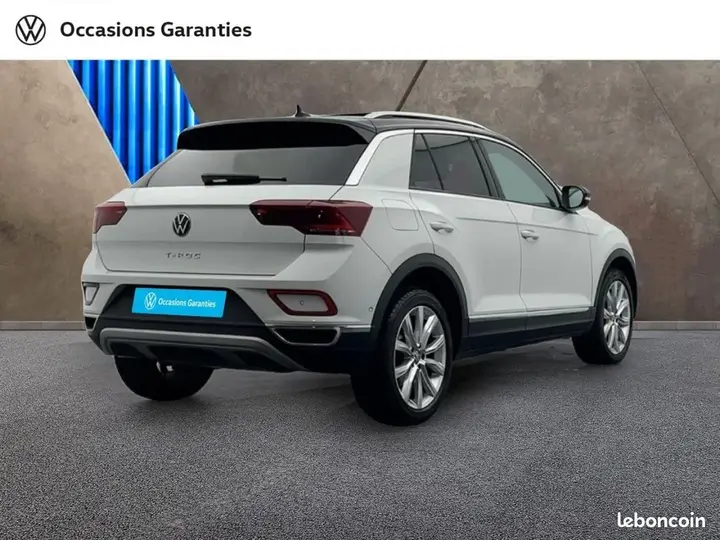 Volkswagen T-Roc 2023 photo 3