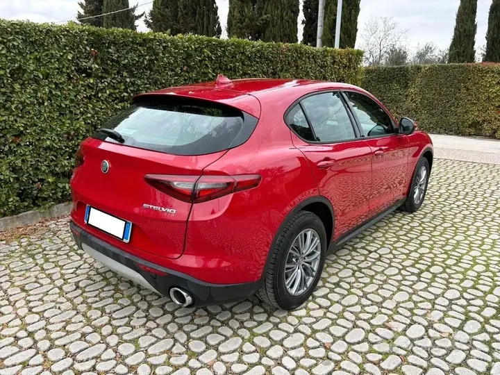 Alfa Romeo Stelvio 2021 photo 5