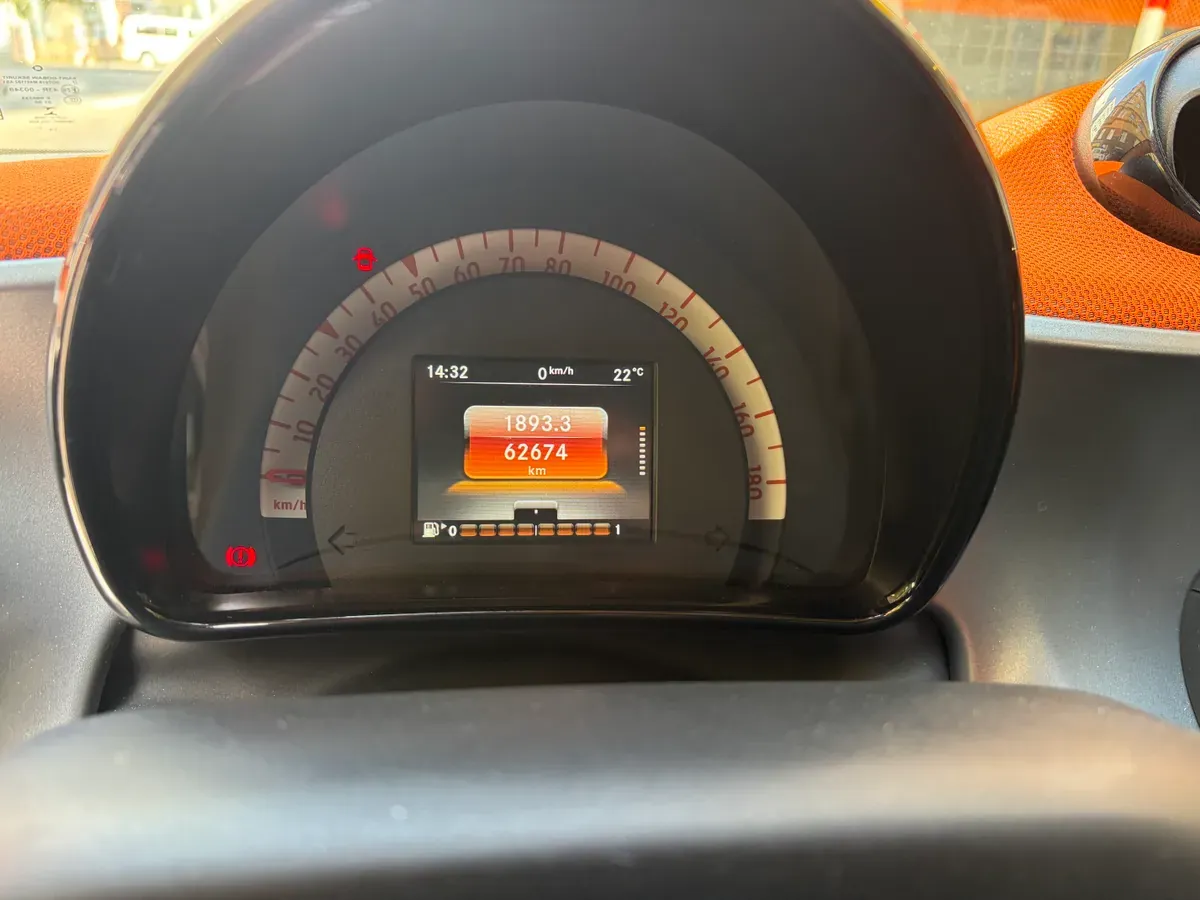 Smart Fortwo 2015 photo 2