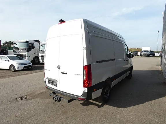 Mercedes-Benz Sprinter 317 2025 photo 5
