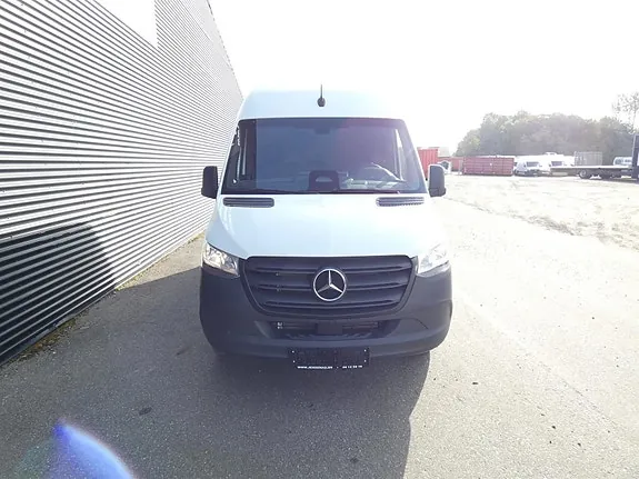 Mercedes-Benz Sprinter 317 2025 photo 3