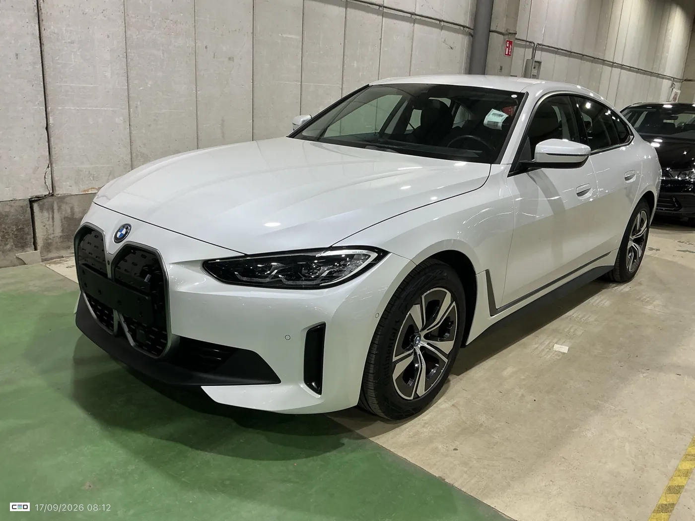 BMW I4