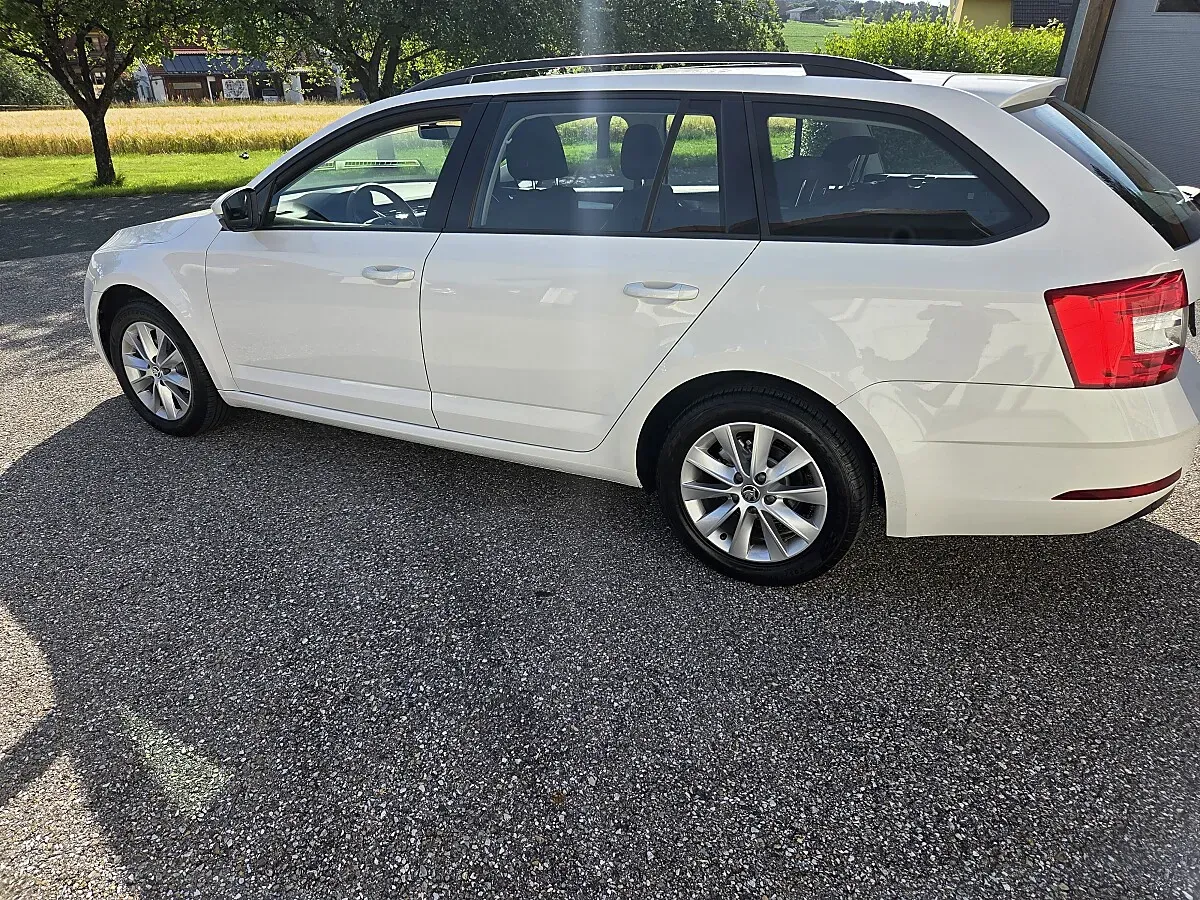 Skoda Octavia 2018 photo 3